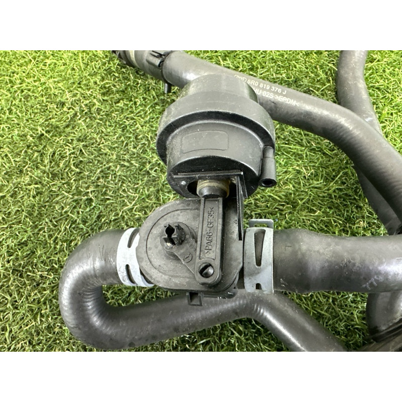 Патрубок (система охлаждения) AUDI Q5 8R 2012 2.0 CAEB 8R0819371E