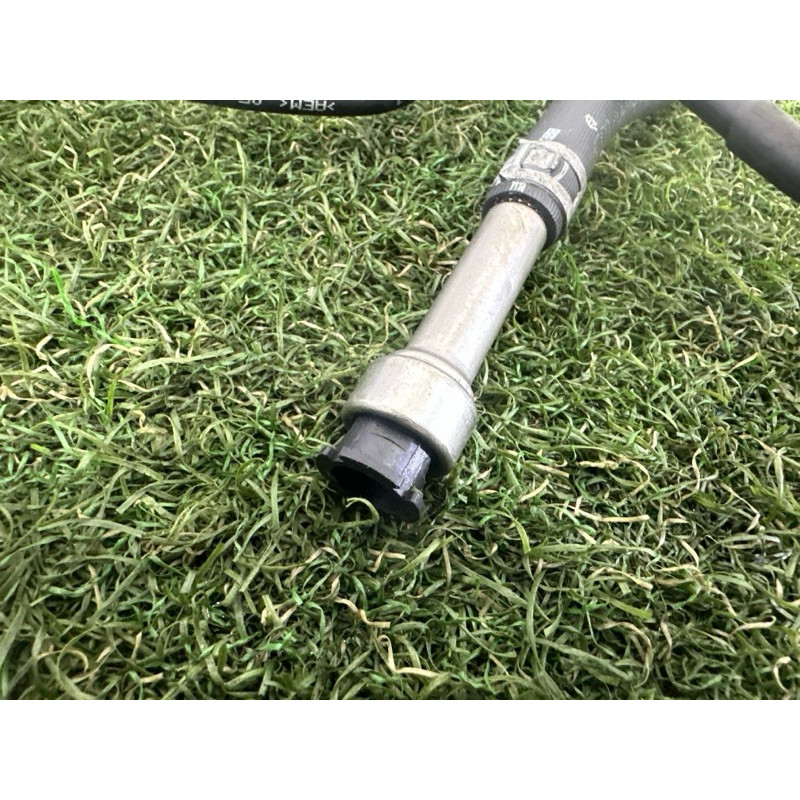 Трубка топливная (топливная система) AUDI A4 B8 2012 2.0 CAEB 06H133518AA