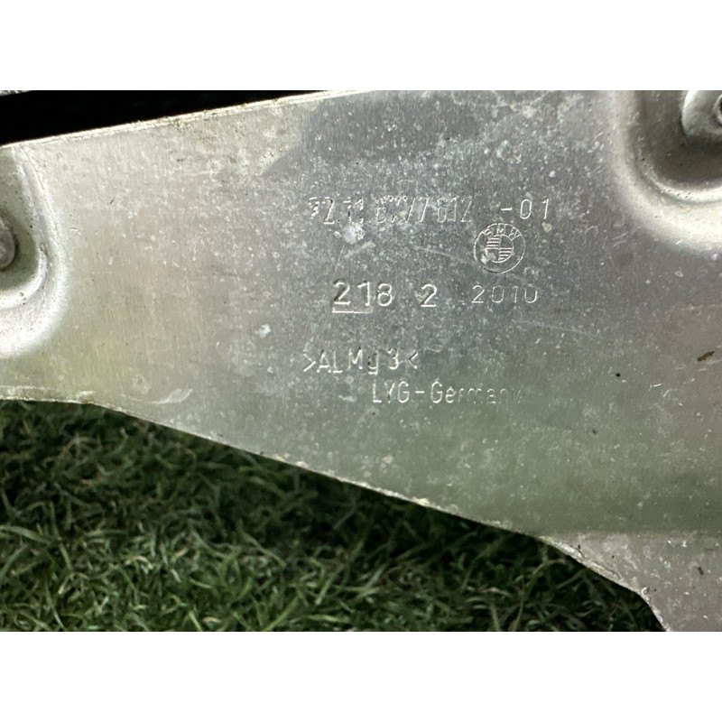 Кронштейн подушки двигателя (кронштейны двигателя) BMW 7-series F01 2011 3.0 N54 22116777606