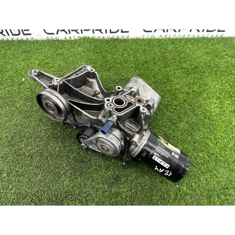 Корпус масляного фильтра (двигатель и элементы) AUDI A4 B8 2012 2.0 CAEB 06H903143H