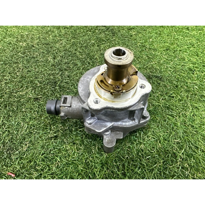 Вакуумный насос (тормозная система) BMW 7-series F01 2011 3.0 N54 11667519458