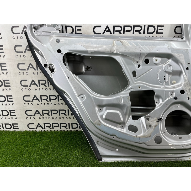 Дверь голая (наружные элементы кузова) Opel Vectra C 2008 1.9 D 124063