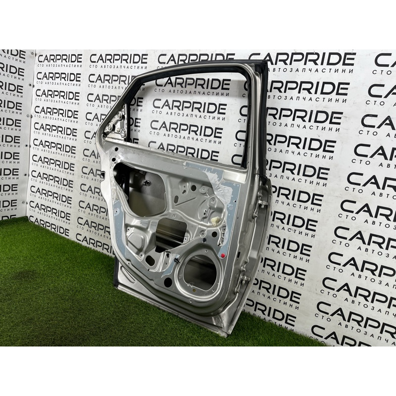 Дверь голая (наружные элементы кузова) Opel Vectra C 2008 2.2 YH 124063