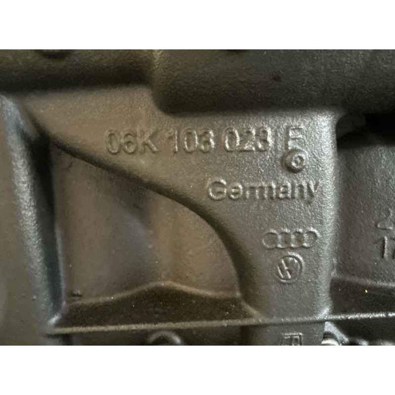 Двигатель (двигатель и элементы) AUDI A3 8V 2015 1.8 CNSB 06K100033P