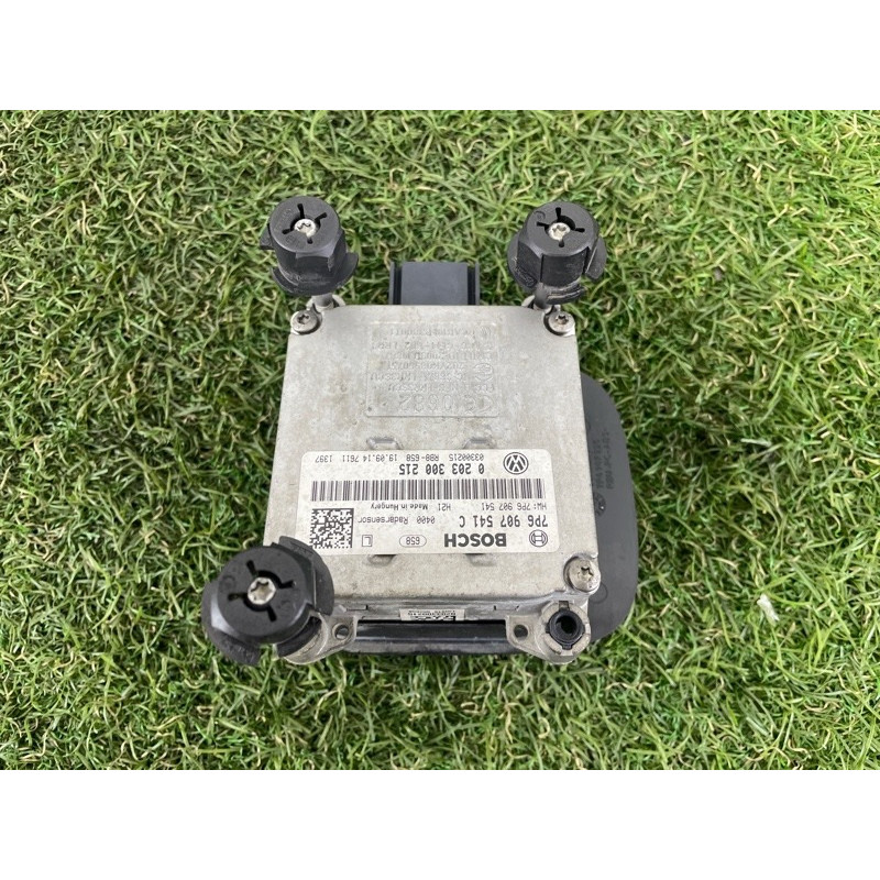 Дистроник (электрика / датчики) Volkswagen Touareg NF 2015 3.6 CGRA 7P6907541C