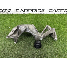 Кронштейн генератора