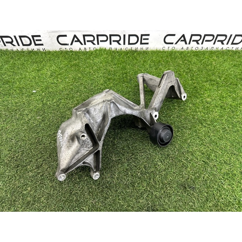 Кронштейн генератора (кронштейны двигателя) Volkswagen Touareg NF 2015 3.6 CGRA 03H260087F