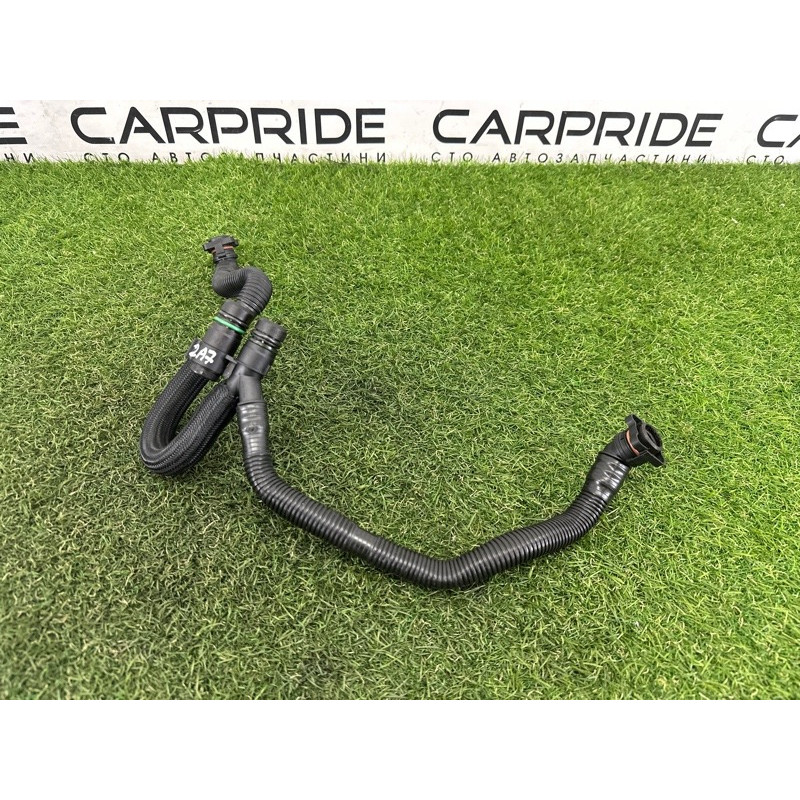 Трубка вентиляции картерных газов (двигатель и элементы) AUDI A7 4G 2012 3.0 CGXB 06E103217AD