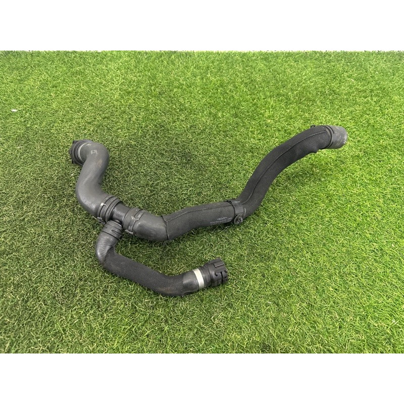 Патрубок (система охлаждения) AUDI Q5 8R 2012 2.0 CAEB 8R0121055D