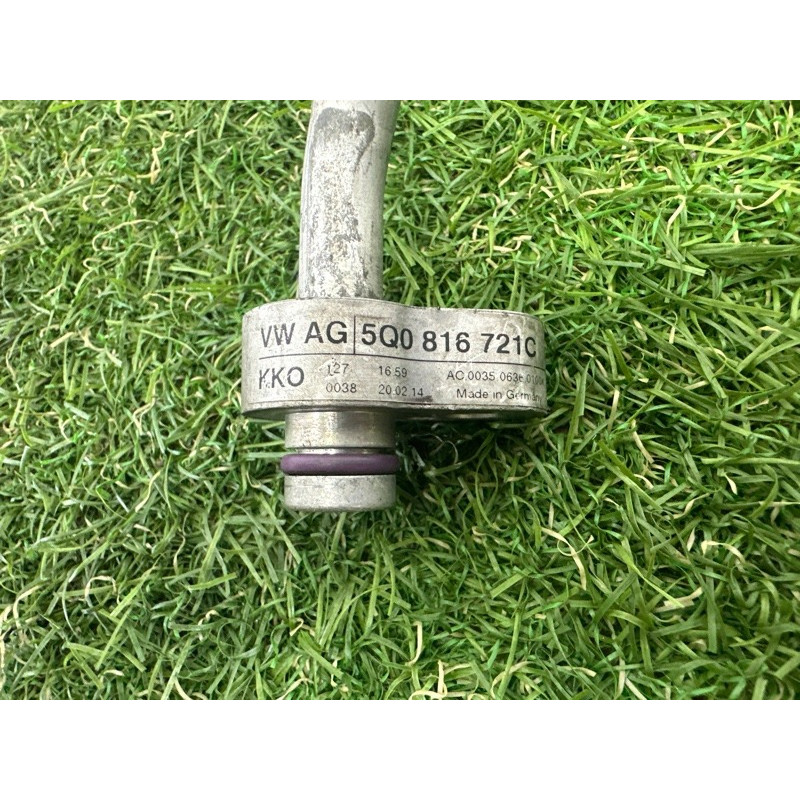 Трубка кондиционера (отопление и кондиционирование) AUDI A3 8V 2015 1.8 CNSB 5Q0816721C