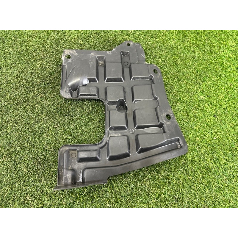 Захист двигуна (кузов і елементи) Nissan Rogue T33 2021 2.5 PR25DD 648396RR0A