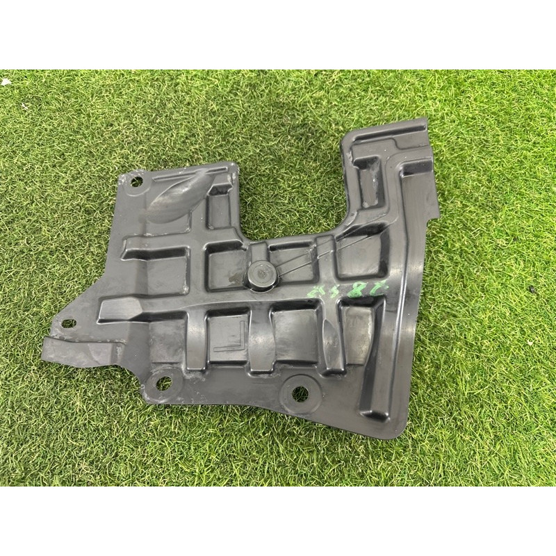 Захист двигуна (кузов і елементи) Nissan Rogue T33 2021 2.5 PR25DD 648396RR0A