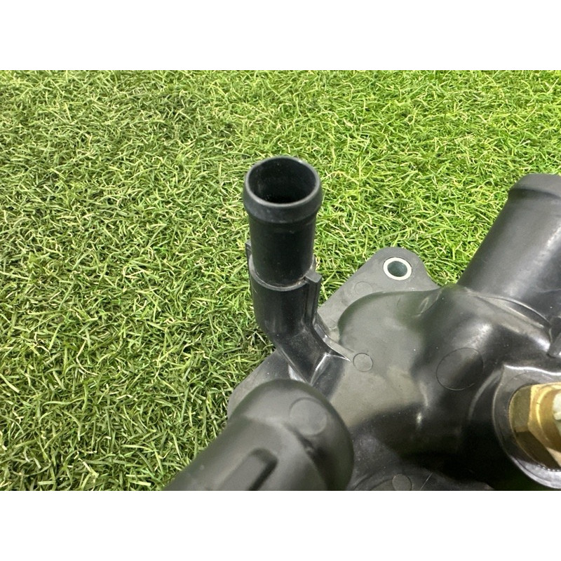 Фланец системы охлаждения (система охлаждения) Nissan Rogue T33 2021 2.5 PR25DD 110606CA0A