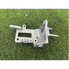 Кронштейн клапана EGR