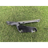 Петля капота