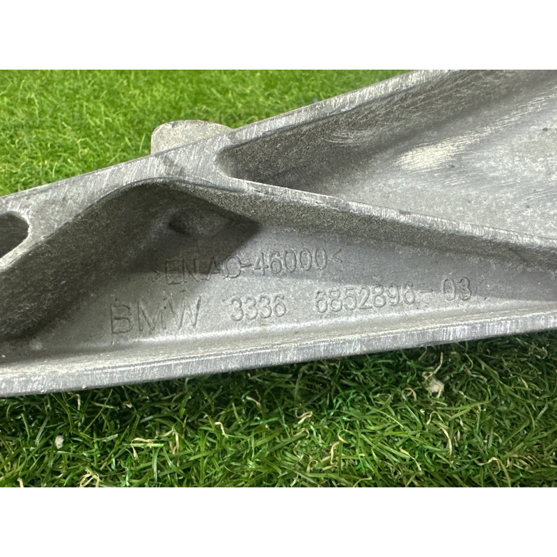 Кронштейн редуктора (трансмиссия) BMW X1 F48 2016 2.0 B46B20 33366858474