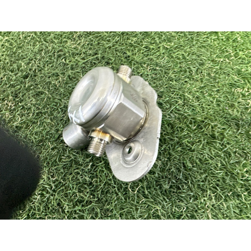 ТНВД (паливна система) BMW X1 F48 2016 2.0 B46B20 13517636881