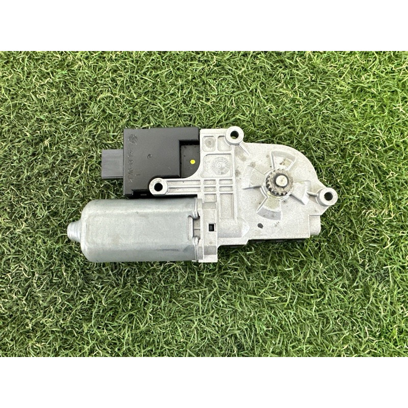 Мотор люка (электрика) BMW X1 F48 2016 2.0 B46B20 54107391782