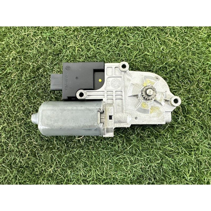 Мотор люка (электрика) BMW X1 F48 2016 2.0 B46B20 54107391782