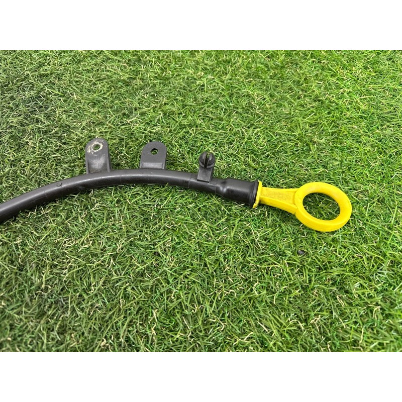 Направляющая масляного щупа (двигатель и элементы) AUDI A3 8V 2015 1.8 CNSB 06K115610E