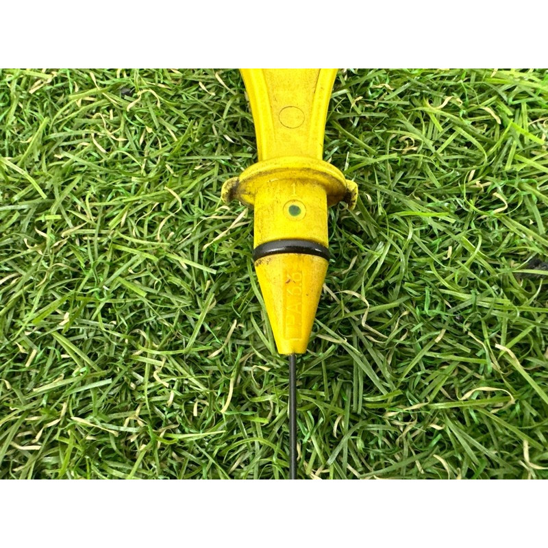 Направляющая масляного щупа (двигатель и элементы) AUDI A3 8V 2015 1.8 CNSB 06K115610E