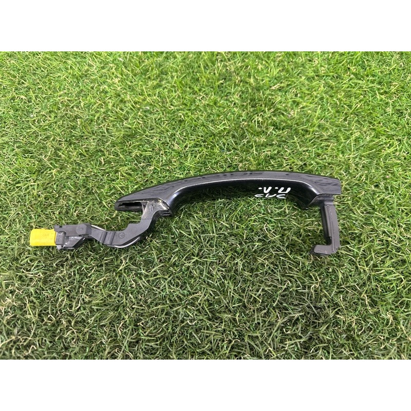 Ручка двери внешняя (кузов и элементы) AUDI A3 8V 2015 1.8 CNSB 8V0837205AGRU