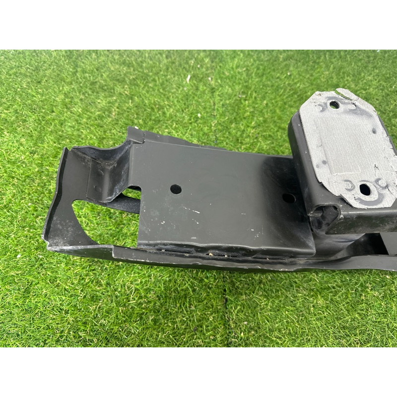 Усилитель бампера (наружные элементы кузова) BMW 7-series F01 2011 3.0 N54 51127187668