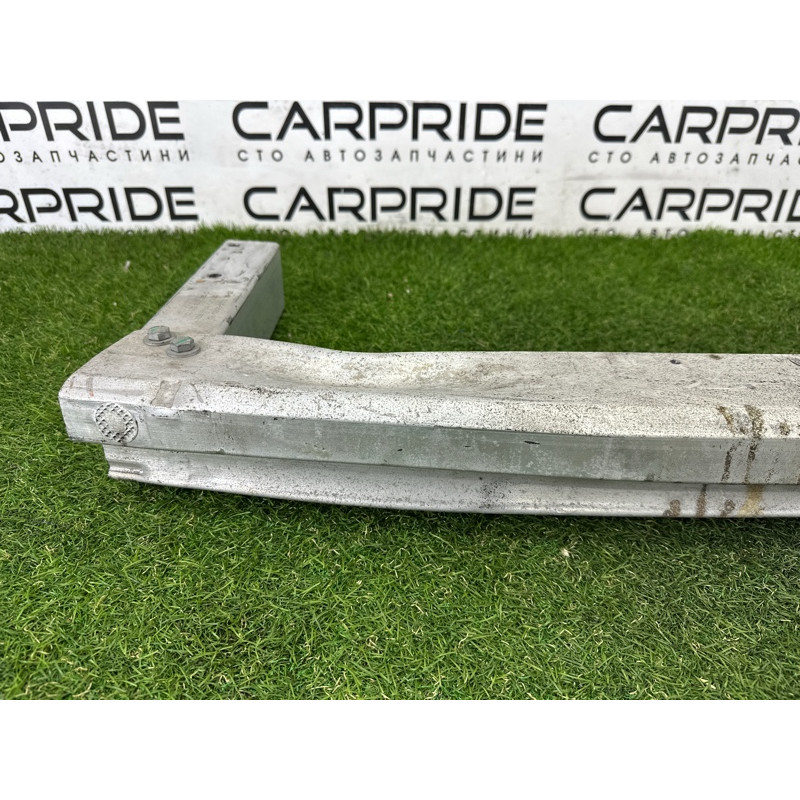 Усилитель бампера (наружные элементы кузова) AUDI Q5 8R 2012 2.0 CAEB 8R0807313B