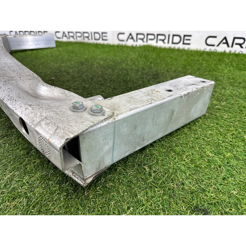 Усилитель бампера (наружные элементы кузова) AUDI Q5 8R 2012 2.0 CAEB 8R0807313B