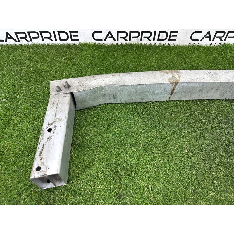 Усилитель бампера (наружные элементы кузова) AUDI Q5 8R 2012 2.0 CAEB 8R0807313B