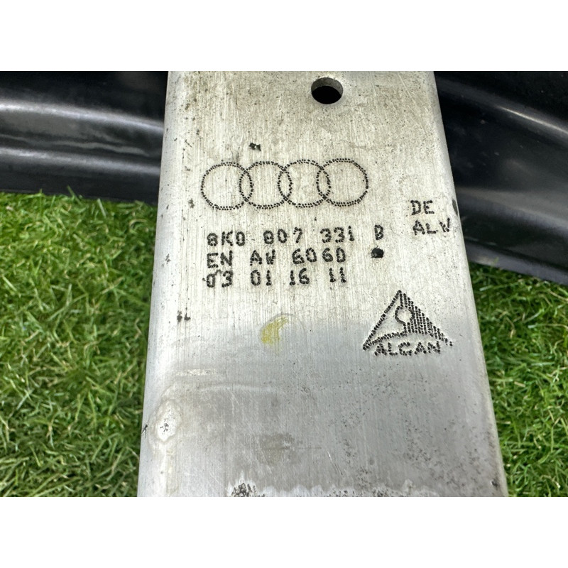 Усилитель бампера (наружные элементы кузова) AUDI A4 B8 2012 2.0 CAEB 8T0807313A