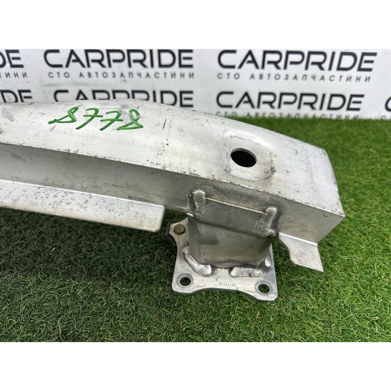 Усилитель бампера (наружные элементы кузова) AUDI A7 4G 2012 3.0 CGXB 4G8807309B