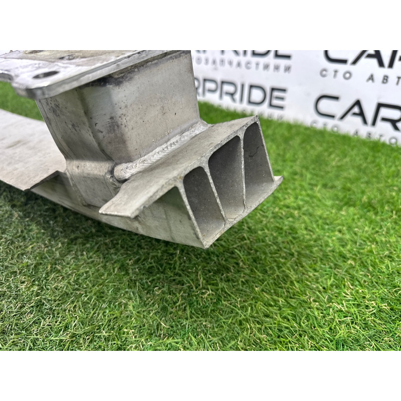 Усилитель бампера (наружные элементы кузова) AUDI A7 4G 2012 3.0 CGXB 4G8807309B