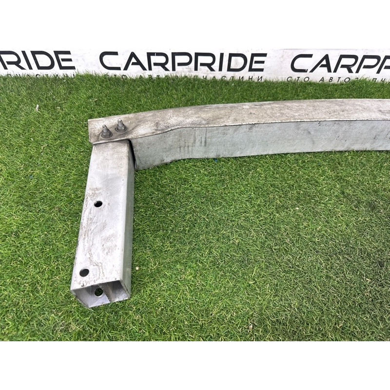 Усилитель бампера (наружные элементы кузова) AUDI Q5 8R 2012 2.0 CAEB 8R0807313B