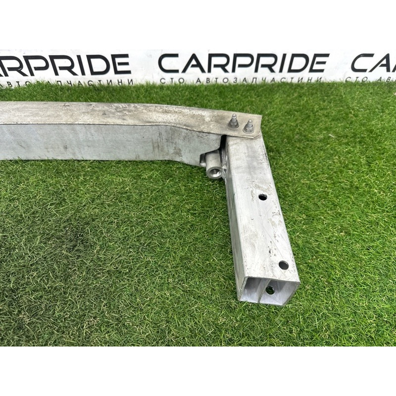 Усилитель бампера (наружные элементы кузова) AUDI Q5 8R 2012 2.0 CAEB 8R0807313B