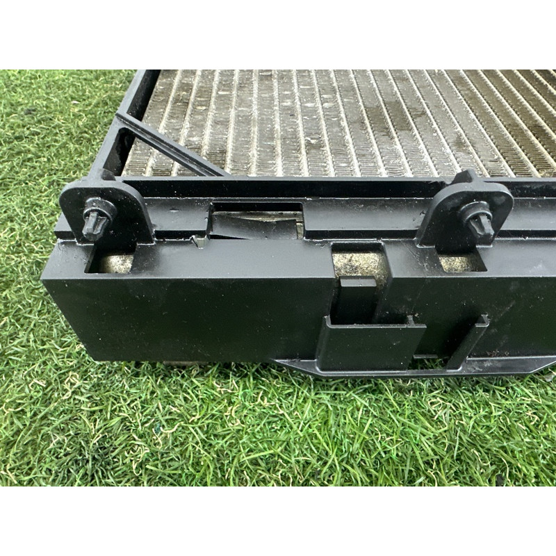 Радиатор масляный (система охлаждения) BMW 7-series F01 2011 3.0 N54 17217572542