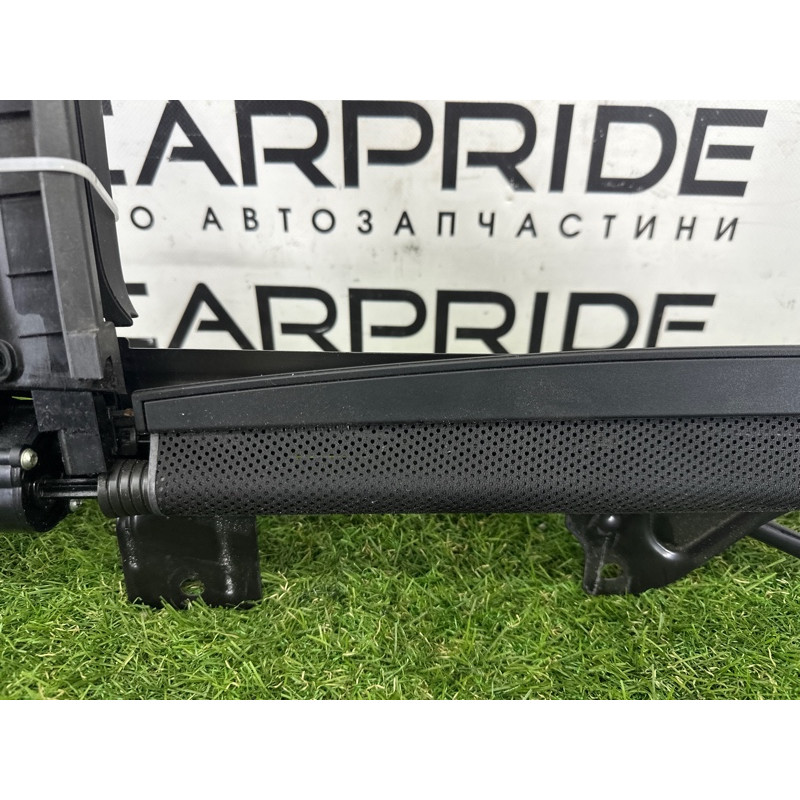 Солнцезащитная шторка (салон) BMW 7-series F01 2011 3.0 N54 51359168844