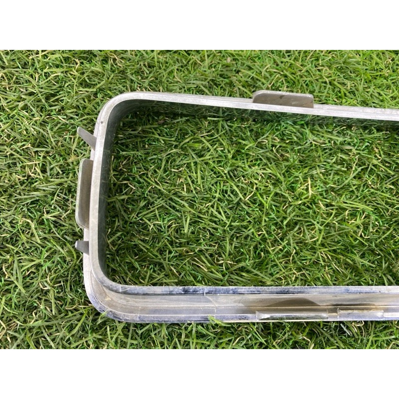 Решетка бампера (кузов и элементы) Jeep Compass MK49 2011 2.4 68109865AA