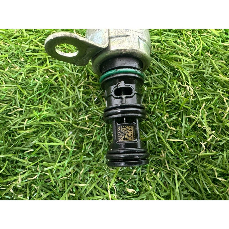 Клапан фазорегулятора (электрика двигателя) Jeep Grand Cherokee WK2 2020 3.6 5047901AC