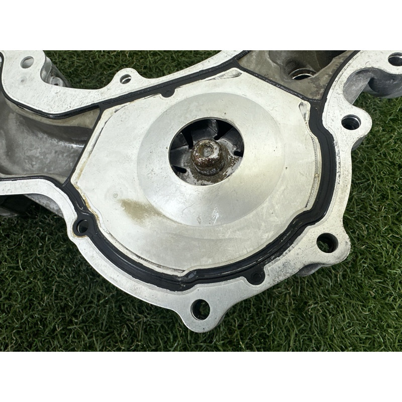 Помпа (система охлаждения) Jeep Grand Cherokee WK2 2020 3.6 68311108AE