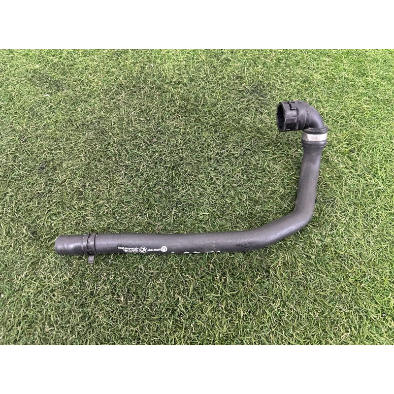 Патрубок (система охлаждения) BMW X5 E70 2013-2015 3.0 17127576280