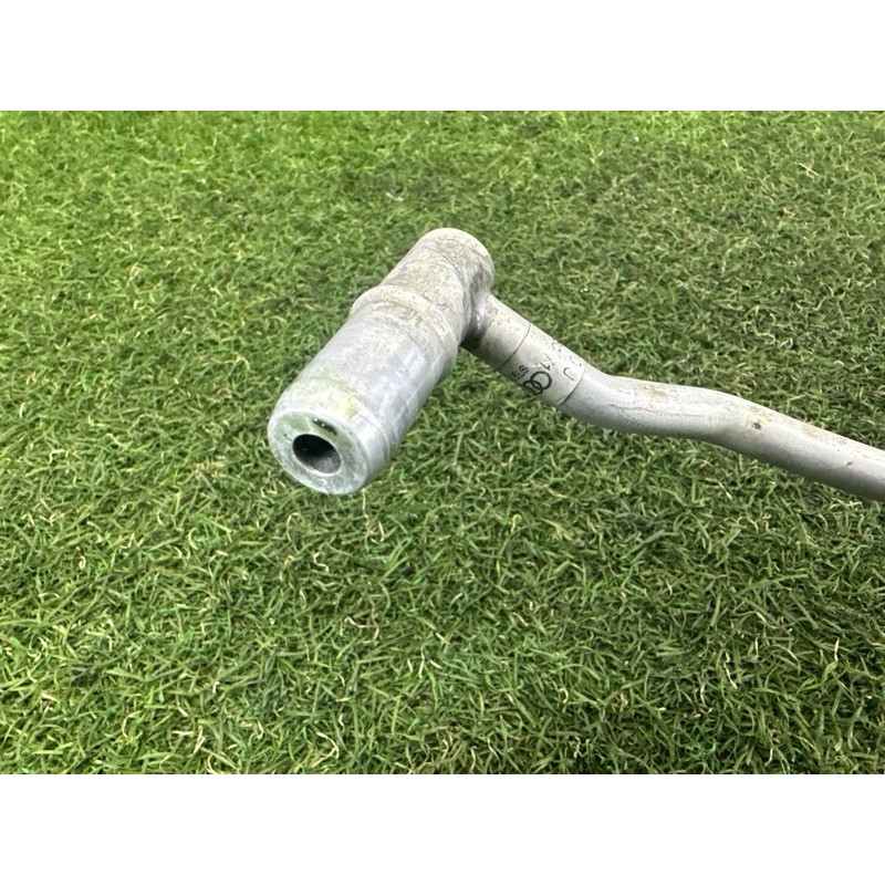 Трубка кондиционера (отопление и кондиционирование) AUDI Q5 8R 2012 2.0 CAEB 8R0260710J