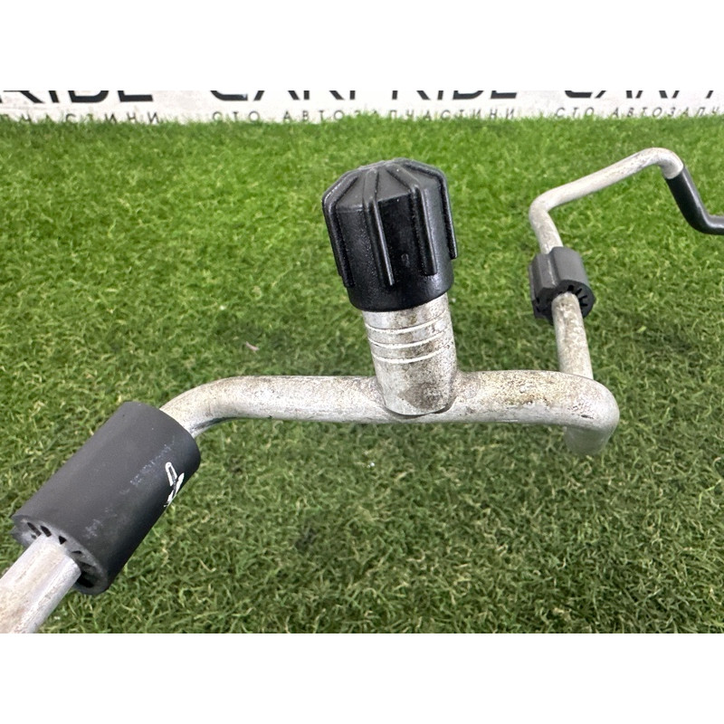 Трубка кондиционера (отопление и кондиционирование) AUDI Q5 8R 2012 2.0 CAEB 8R0260710J