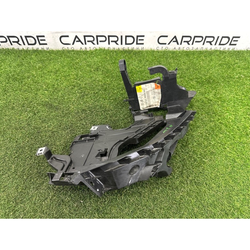 Кронштейн фары (кузов и элементы) AUDI A4 B8 2012 2.0 CAEB 8K0805608C