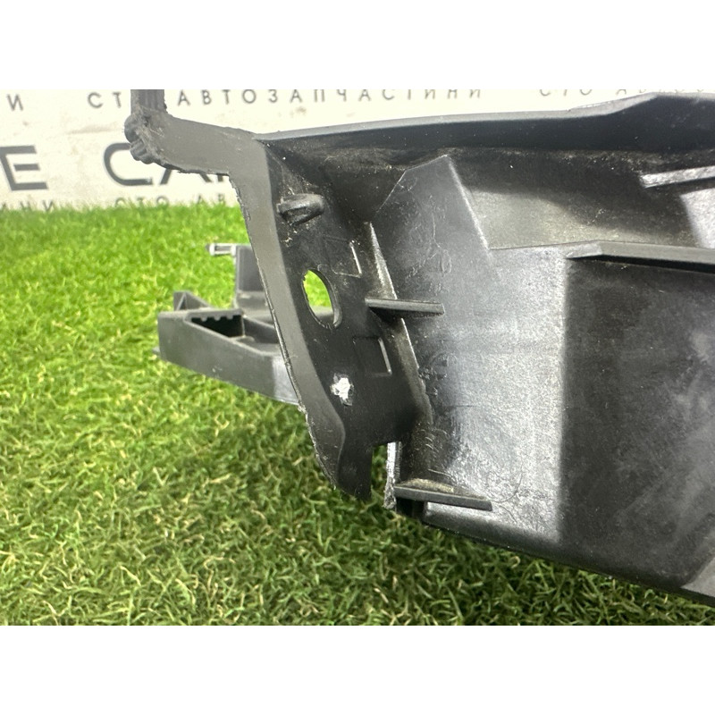 Кронштейн фары (кузов и элементы) AUDI A4 B8 2012 2.0 CAEB 8K0805608C