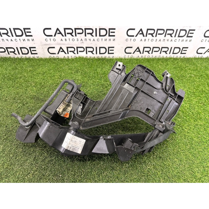 Кронштейн фары (кузов и элементы) AUDI A4 B8 2012 2.0 CAEB 8K0805608C