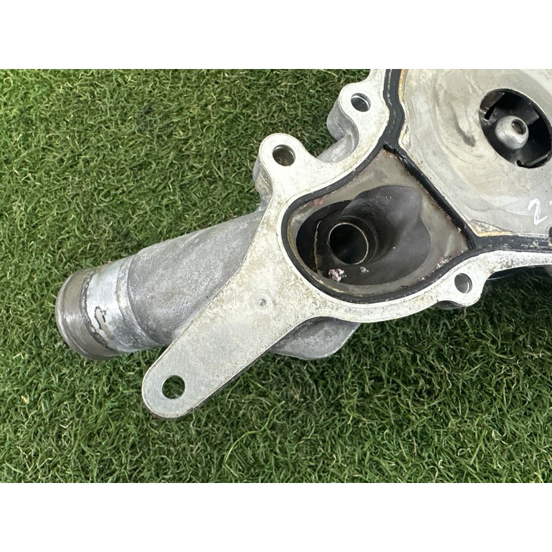 Помпа (система охлаждения) Jeep Grand Cherokee WK2 2017 68311108AA