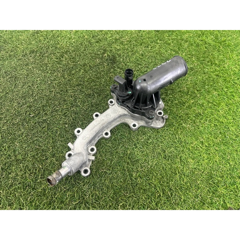 Термостат (система охлаждения) Jeep Grand Cherokee WK2 2017 4893794AD