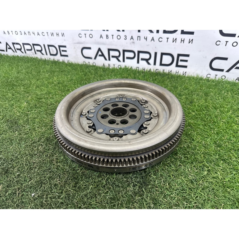 Маховик (двигатель и элементы) AUDI A3 8V 2015 1.8 CNSB 06K105266J