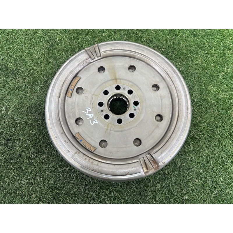 Маховик (двигатель и элементы) AUDI A3 8V 2015 1.8 CNSB 06K105266J